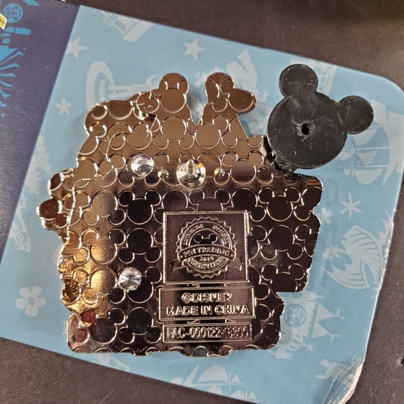 3/$48 Walt Disney World 2019 Minnie Mouse Pin, New - Picture 4 of 4
